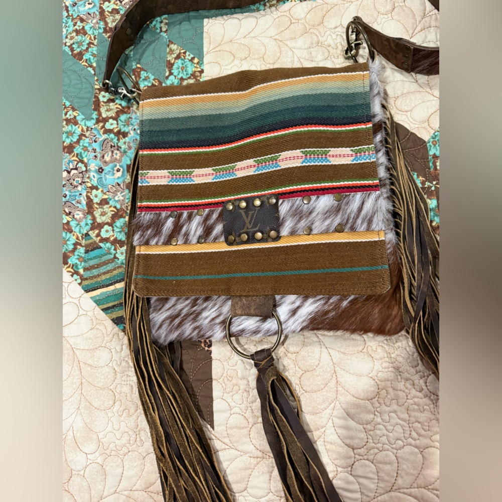 Keep it Gypsy recycled leather and serape bag - Picture 3 of 11